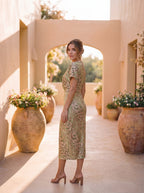 Antonella | Elegantes Kleid aus leichtem und fließendem Stoff