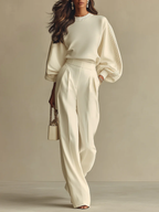Sophie Rippstrick Crew-Neck-Top und hochtaillierte weite Hose