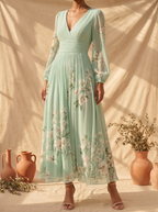 Cisella | Midi-Kleid in hellgrün mit Blumenmuster